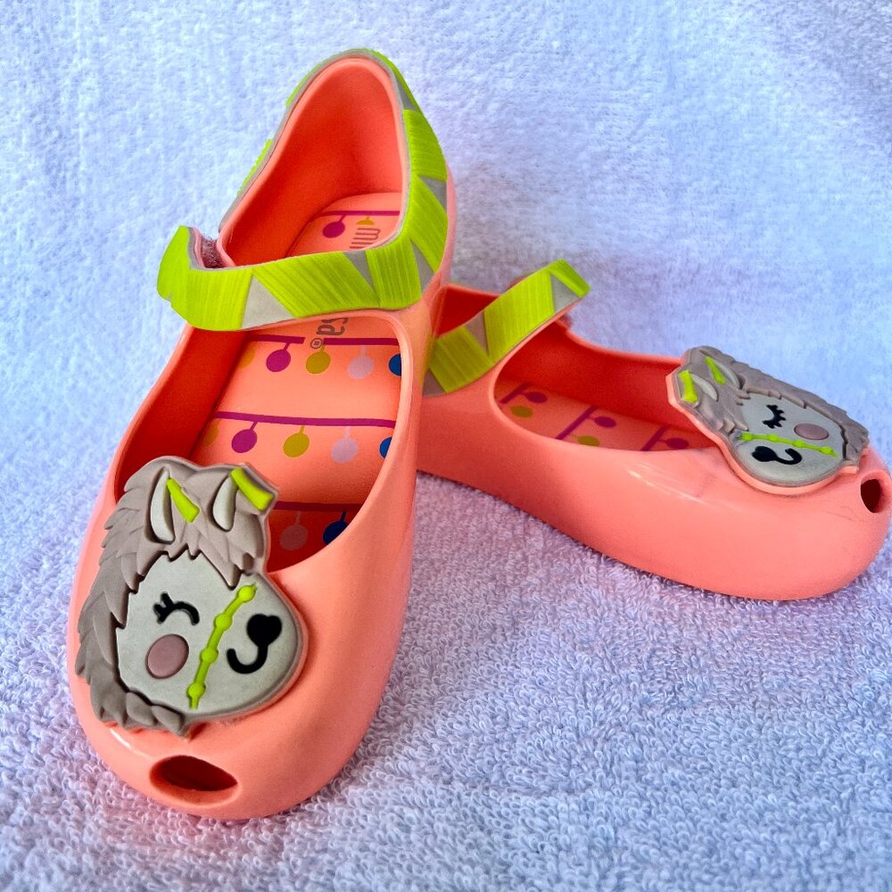 Mini Melissa llama shoes